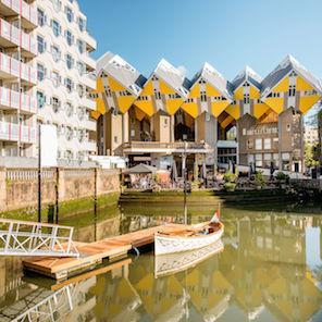 Rotterdam stadsspel door de nieuwe stad