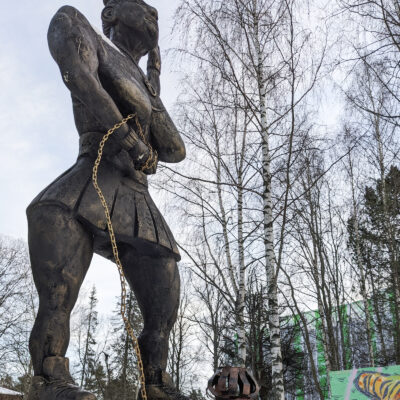 Tampere-statue-pyynikin-aikamatkat